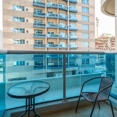 Live spacious 3BR apartment all En Suite&Balcony Dubái Exterior foto